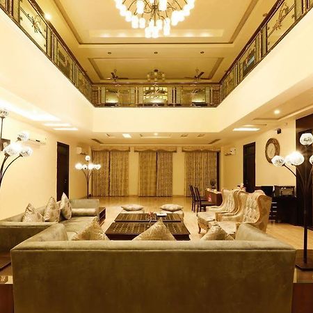 Goyal Haveli Hotel ชัยปุระ ภายนอก รูปภาพ