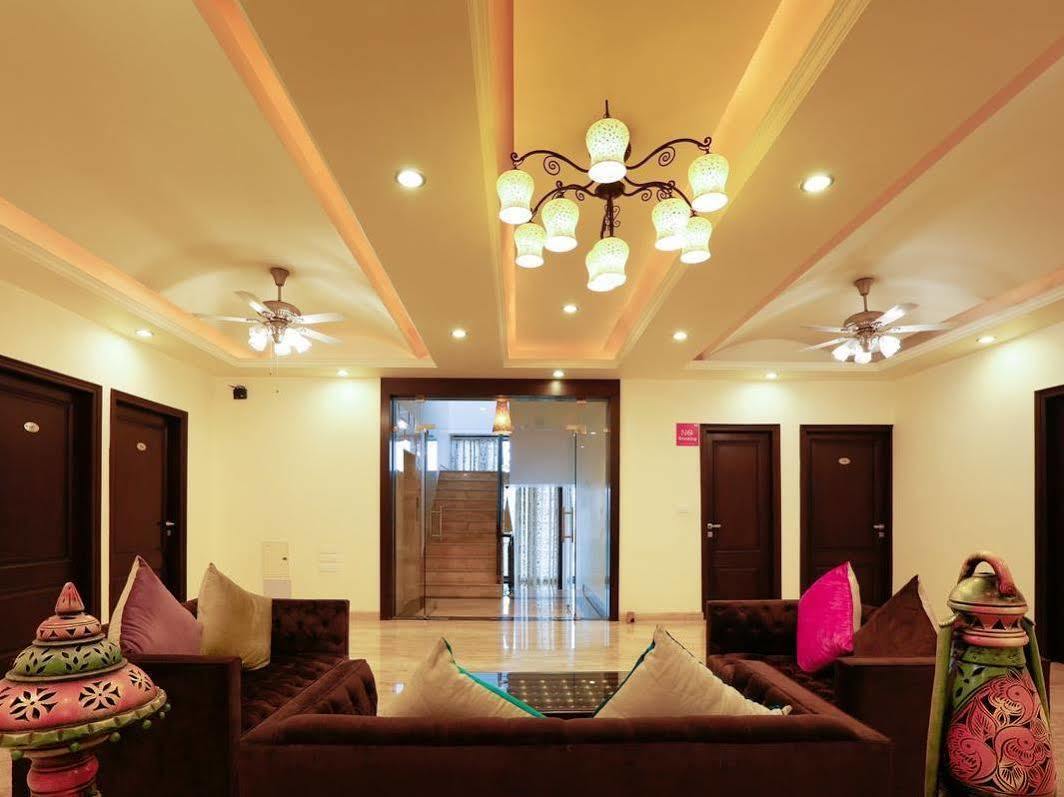 Goyal Haveli Hotel ชัยปุระ ภายนอก รูปภาพ