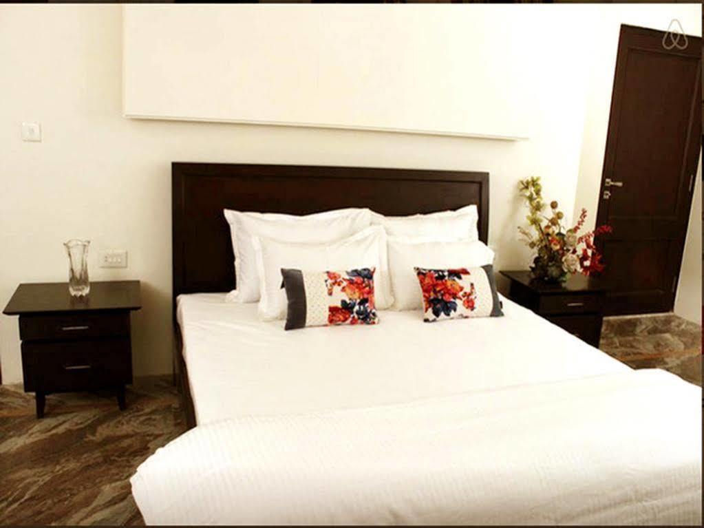 Goyal Haveli Hotel ชัยปุระ ภายนอก รูปภาพ