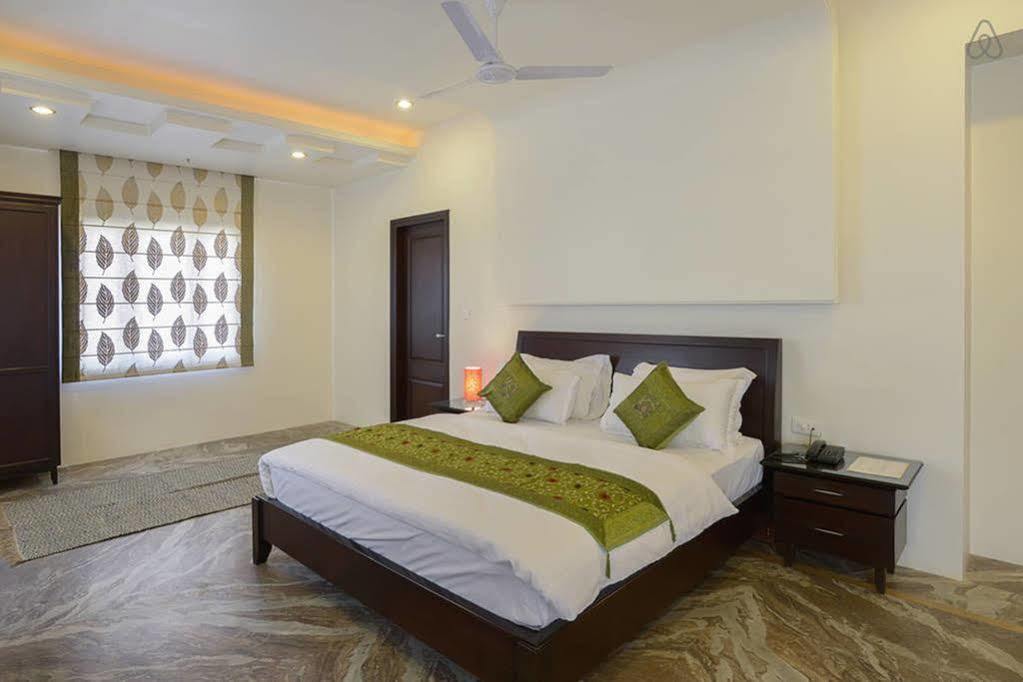 Goyal Haveli Hotel ชัยปุระ ภายนอก รูปภาพ