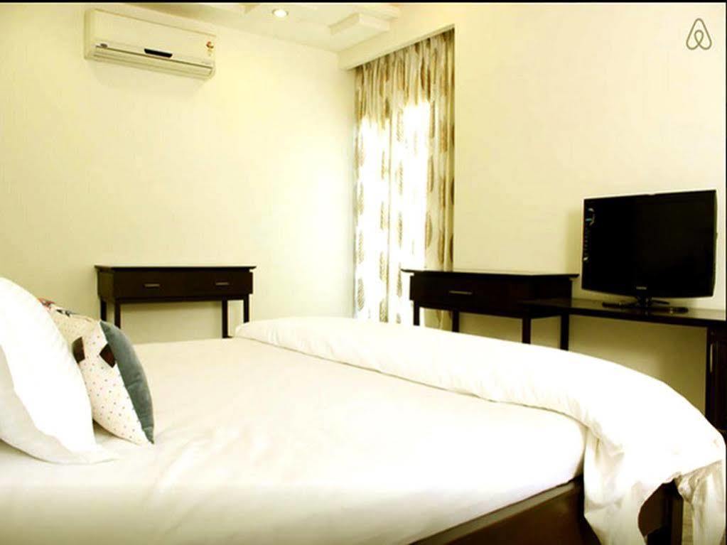 Goyal Haveli Hotel ชัยปุระ ภายนอก รูปภาพ