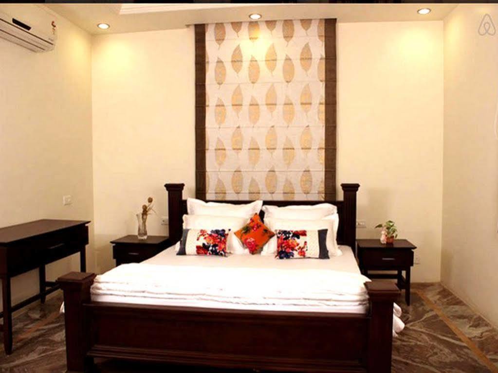 Goyal Haveli Hotel ชัยปุระ ภายนอก รูปภาพ